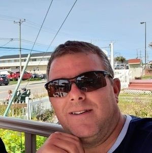 Meet your Posher, Simon